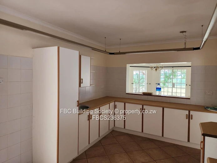 Prestigious Double-Storey Townhouse in Sunriver Manors (Sole Mandate)