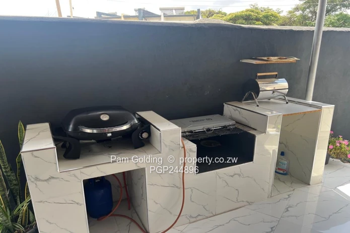 Modern Family Home (Sole Mandate)