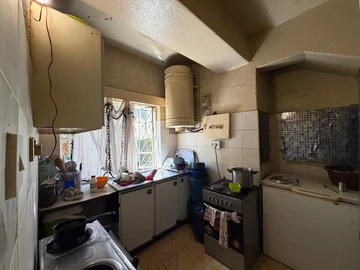 Flat & Apartment