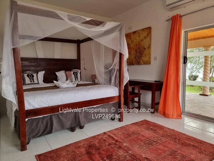 Neat and operational lodge in Kariba