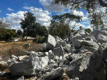 Commercial & Industrial Land