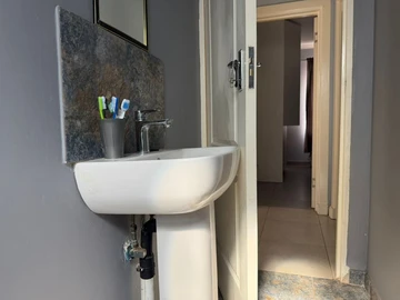 2 Bedroom Garden Flat