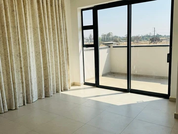 4 Bedroom Flat & Apartment