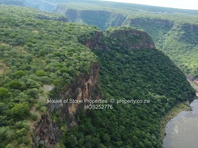 Victoria Falls — Riverfront Eco-Luxury Development