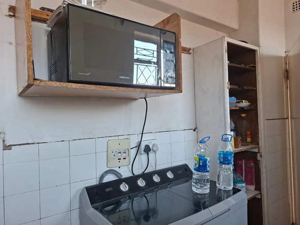 2 Bedroom Flat & Apartment