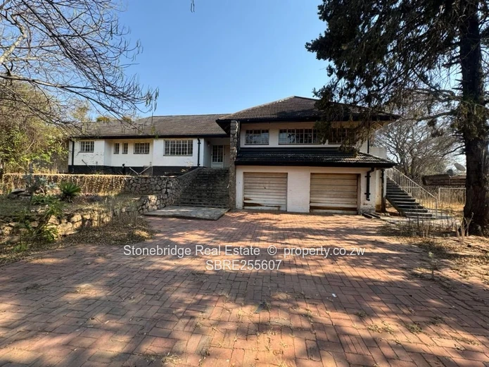 5 Bedroomed House in Burnside For Sale