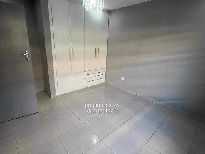 Modern 3-Bed Rockview Home — Open-plan & Paved Drive