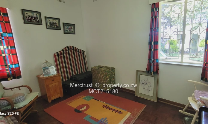 Absolutely immaculate! (Sole Mandate)