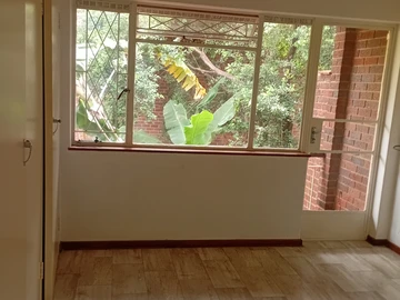 3 Bedroom Flat & Apartment