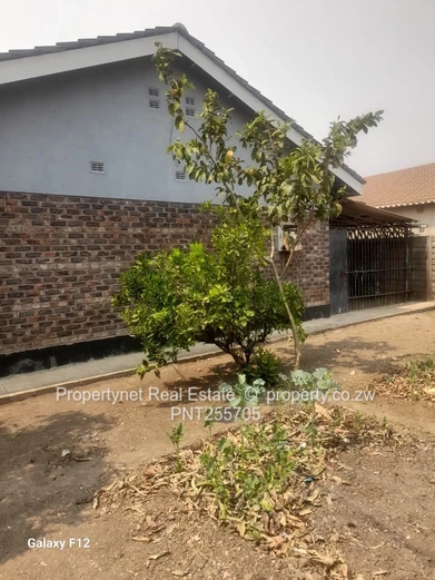 Solid neat family home!!!