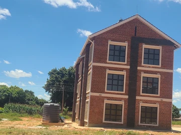 18 Bedroom Flat & Apartment