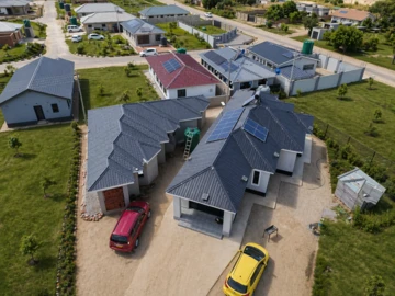 Stands & Residential Land