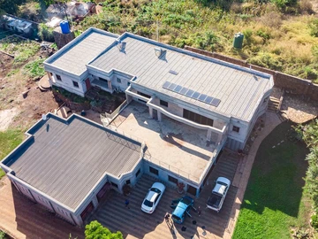 Luxurious 7 bedroomed house with self-contained 3 bed cottage for sale in Gletwin