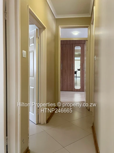 Fully Furnished 3-Bed Garden Flat with Pool in Highlands