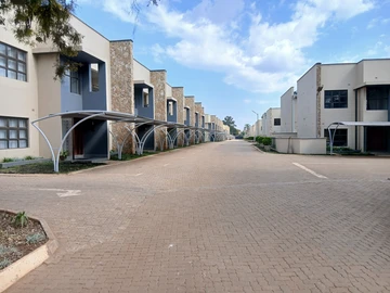 3 Bedroom Flat & Apartment