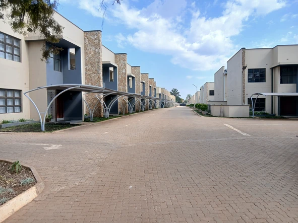 3 Bedroom Flat & Apartment