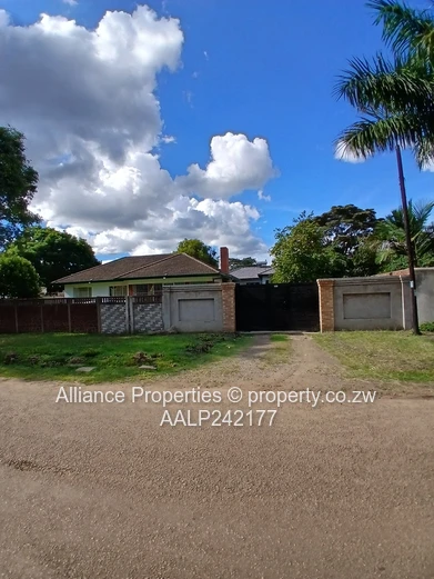 2x Modern 3-Bedroom House for Rent – Hillside