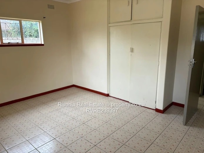 3-Bed Mabereign Haig Park 