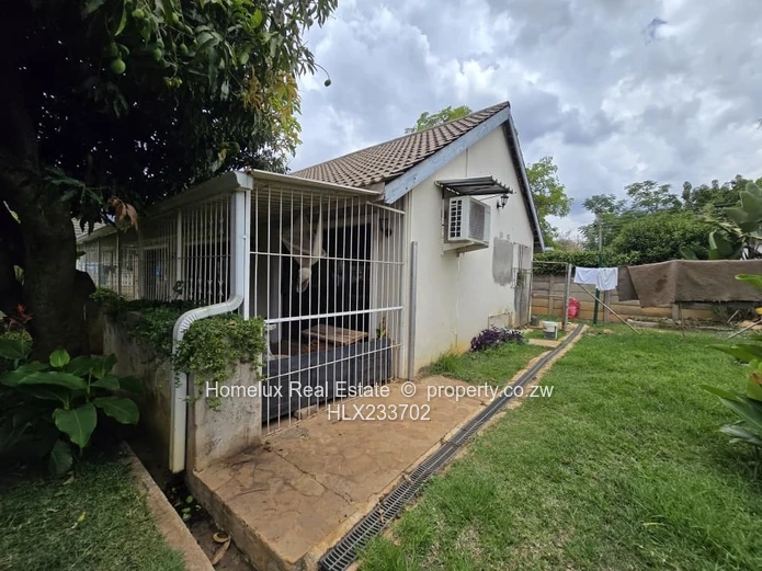 Elegant Eastlea 5-Bedroom Family Home with Separate Cottage |