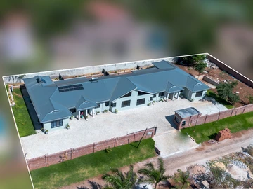 4 Unit Townhouse Complex