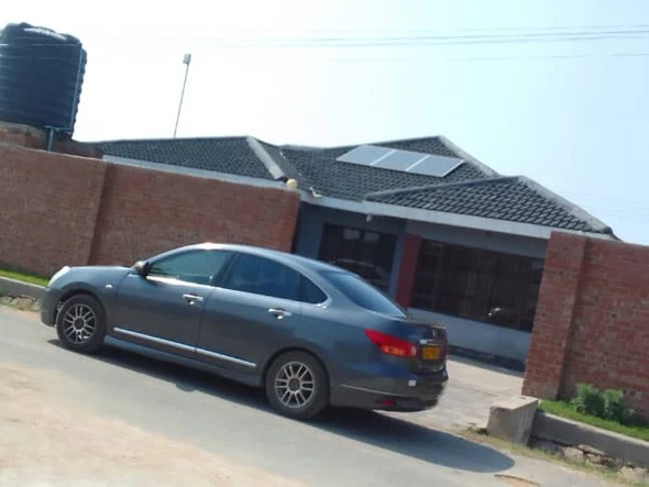 6 Bedroom House