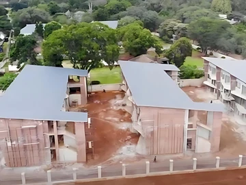 2 Bedroom Flat & Apartment