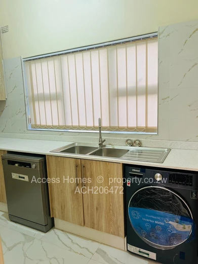 Duplex flat Greystone park