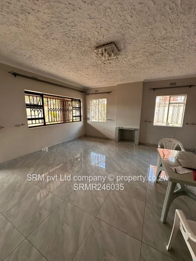 Neat 3 bedroomed house to let in Bloomingdale