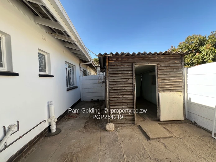 Close to Chiremba road
