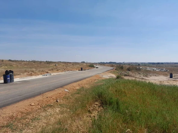 Commercial & Industrial Land