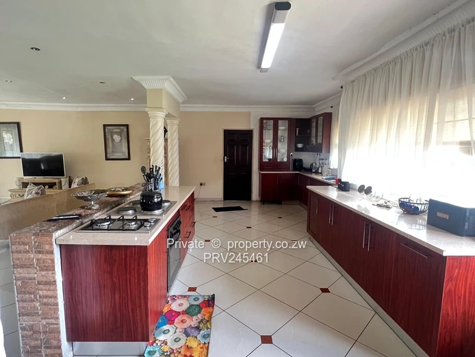 Charming 3-Bedroom Home with Beautiful Garden – Marlborough, Close to Old Mazoe Rd
