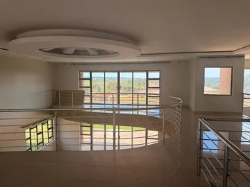 8 Bedroom House