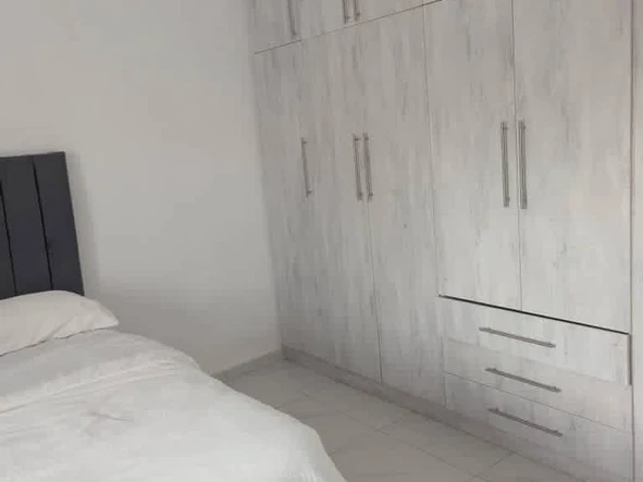 3 Bedroom Flat & Apartment