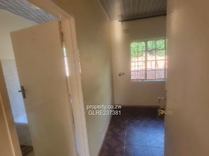 MT PLEASANT HEIGHTS Neat n spacious 3beds self-contained CLUSTER APARTMENT TO LET 