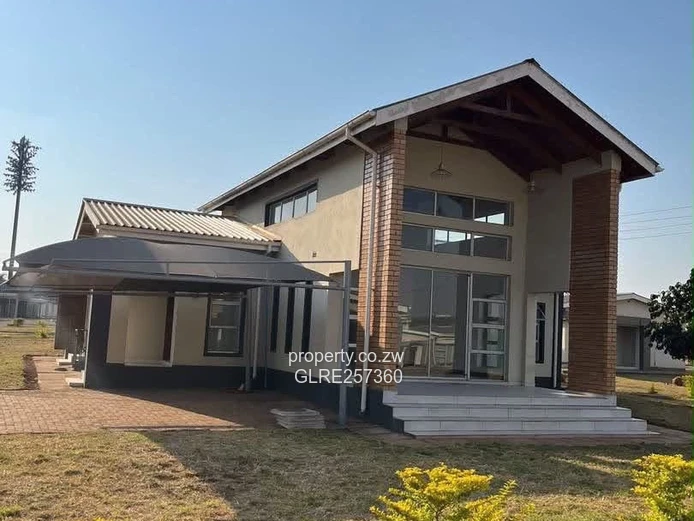 Modern 4-Bed Garden Flat in Westgate, Harare West — Borehole