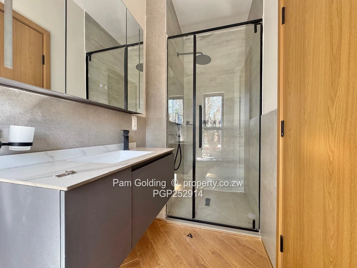 Modern 2 Bedroom Apartment - Glen Lorne 