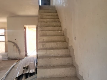 3 Bedroom Flat & Apartment