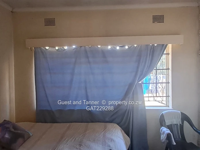 4-bedroomed house is situated in the desirable Sunridge area