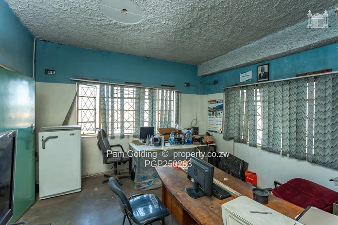 Industrial Warehouse For Sale In Willowvale