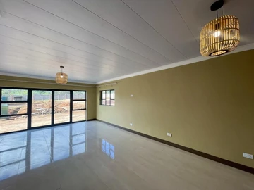 3 Unit Townhouse Complex