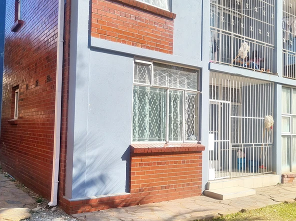 Flat & Apartment