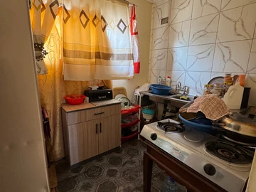 2 Bedroom Flat & Apartment