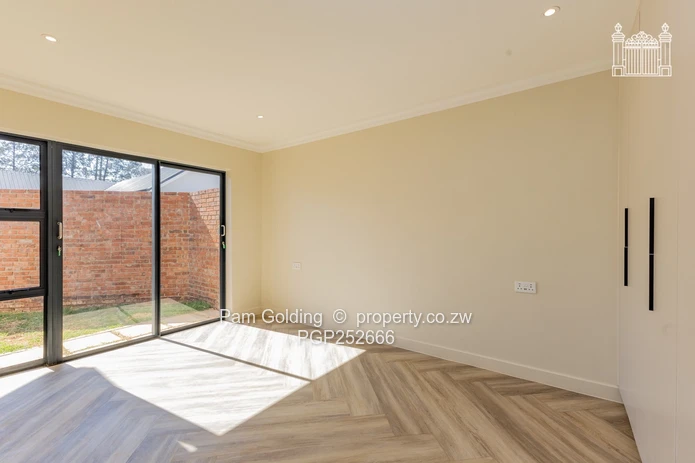 Outstanding Brand New Townhouse