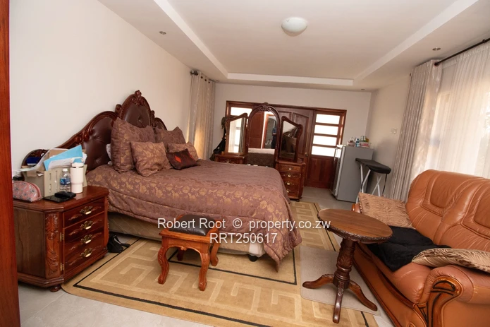 Well established home nestled in leafy Glenlorne set on 5376 sq meters