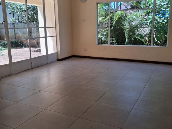6 Bedroom House