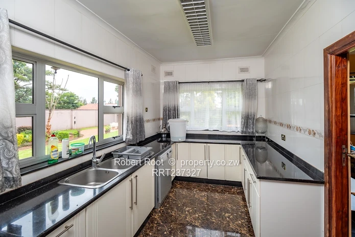 Exclusive Luxury 6-Bedroom Home On 6,000 Sqm 