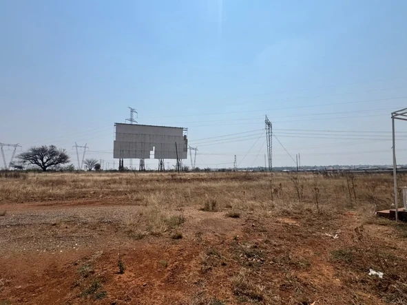 Commercial & Industrial Land