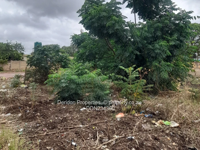 Prime land suitable for commercial use or Flats and Apartments 