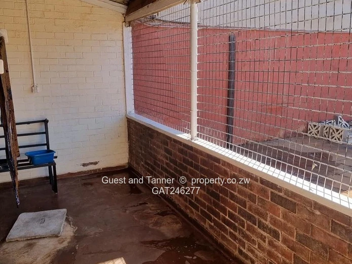 3-Bed House to Rent in Paddonhurst