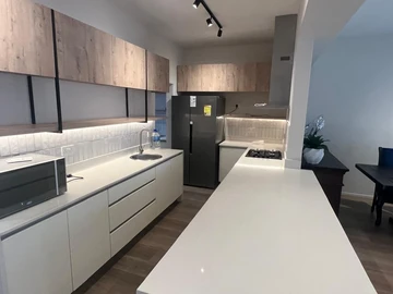 3 Bedroom Flat & Apartment